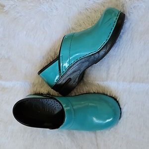 Sanita Clogs